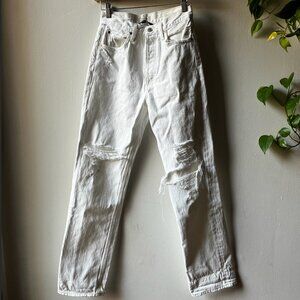 Citizens of Humanity White Straight-Leg Destroyed Jeans (Size: 25)